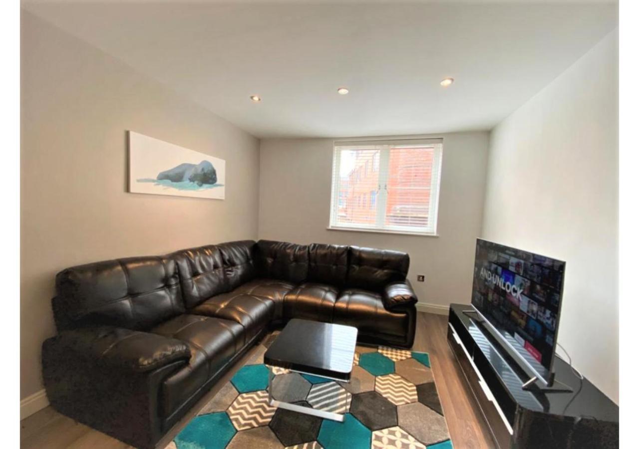 24-7 Secured City Centre Apartments With Free Underground Parking And Wifi Бирмингем Экстерьер фото