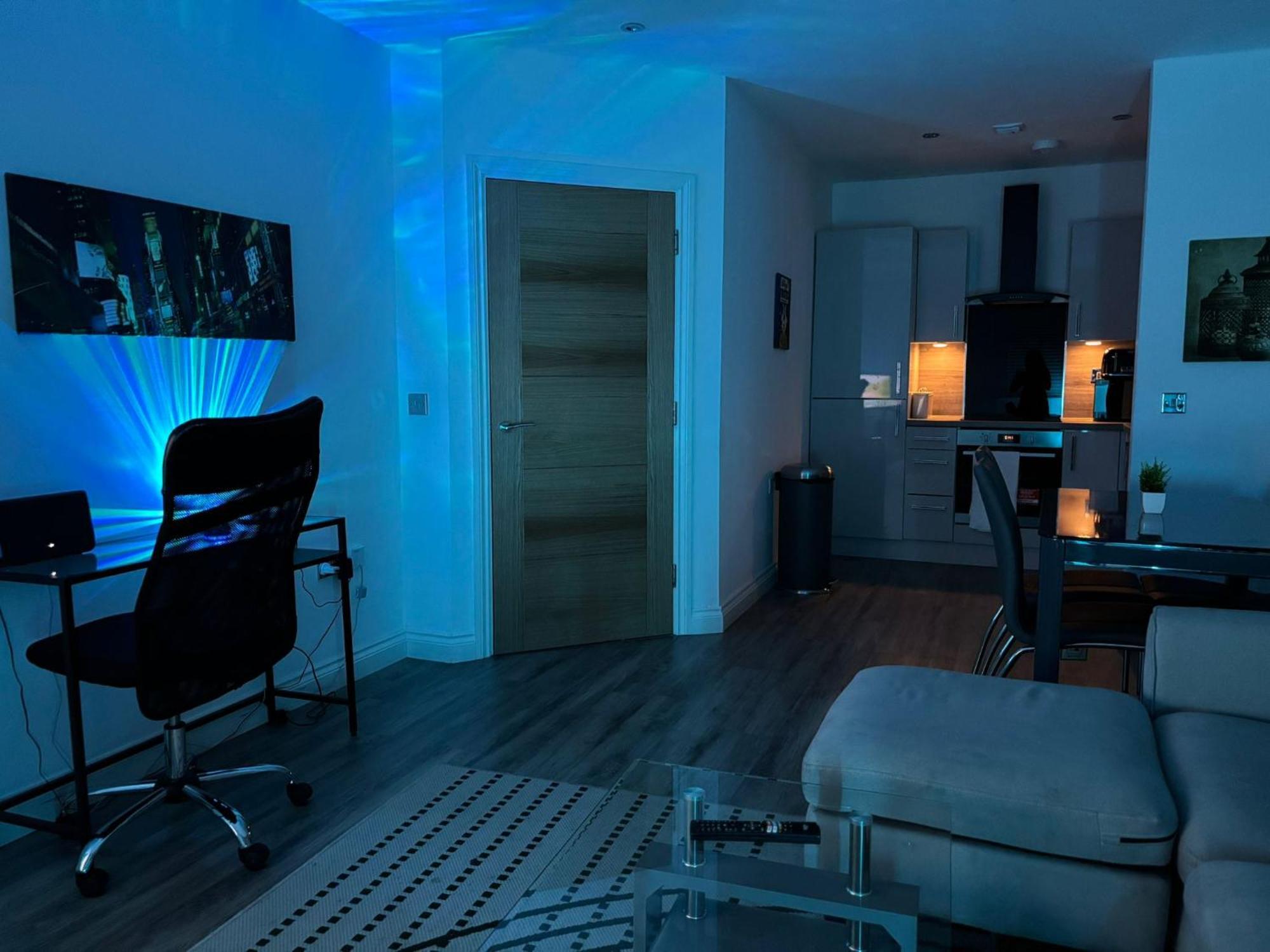 24-7 Secured City Centre Apartments With Free Underground Parking And Wifi Бирмингем Экстерьер фото