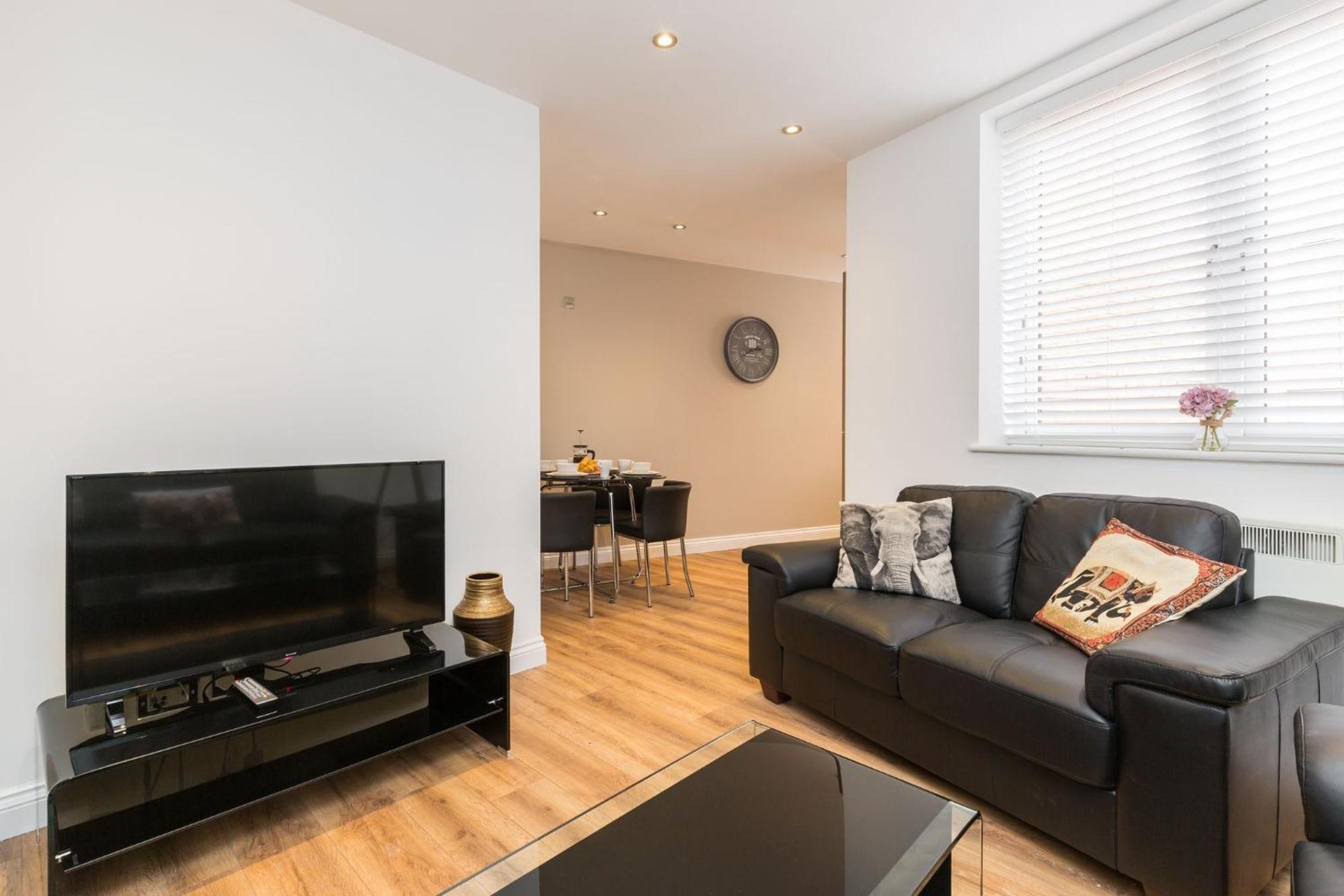 24-7 Secured City Centre Apartments With Free Underground Parking And Wifi Бирмингем Экстерьер фото