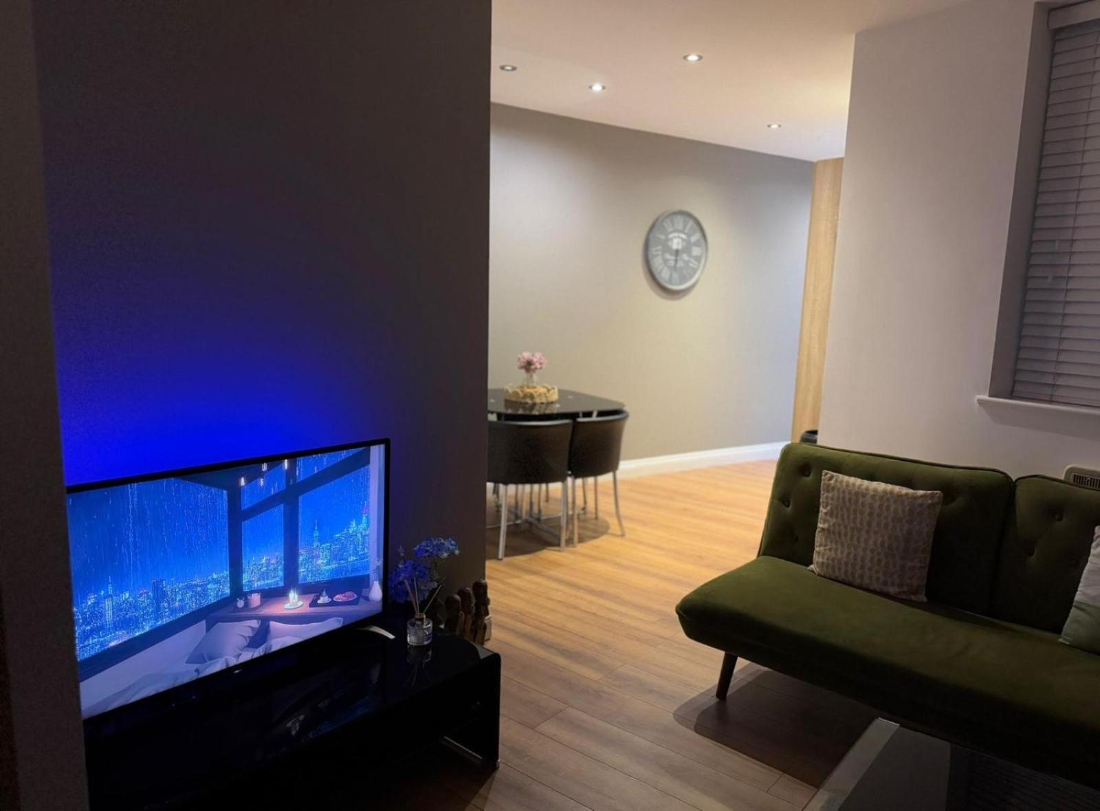 24-7 Secured City Centre Apartments With Free Underground Parking And Wifi Бирмингем Экстерьер фото