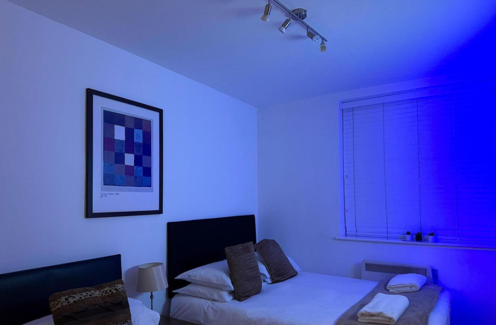 24-7 Secured City Centre Apartments With Free Underground Parking And Wifi Бирмингем Экстерьер фото