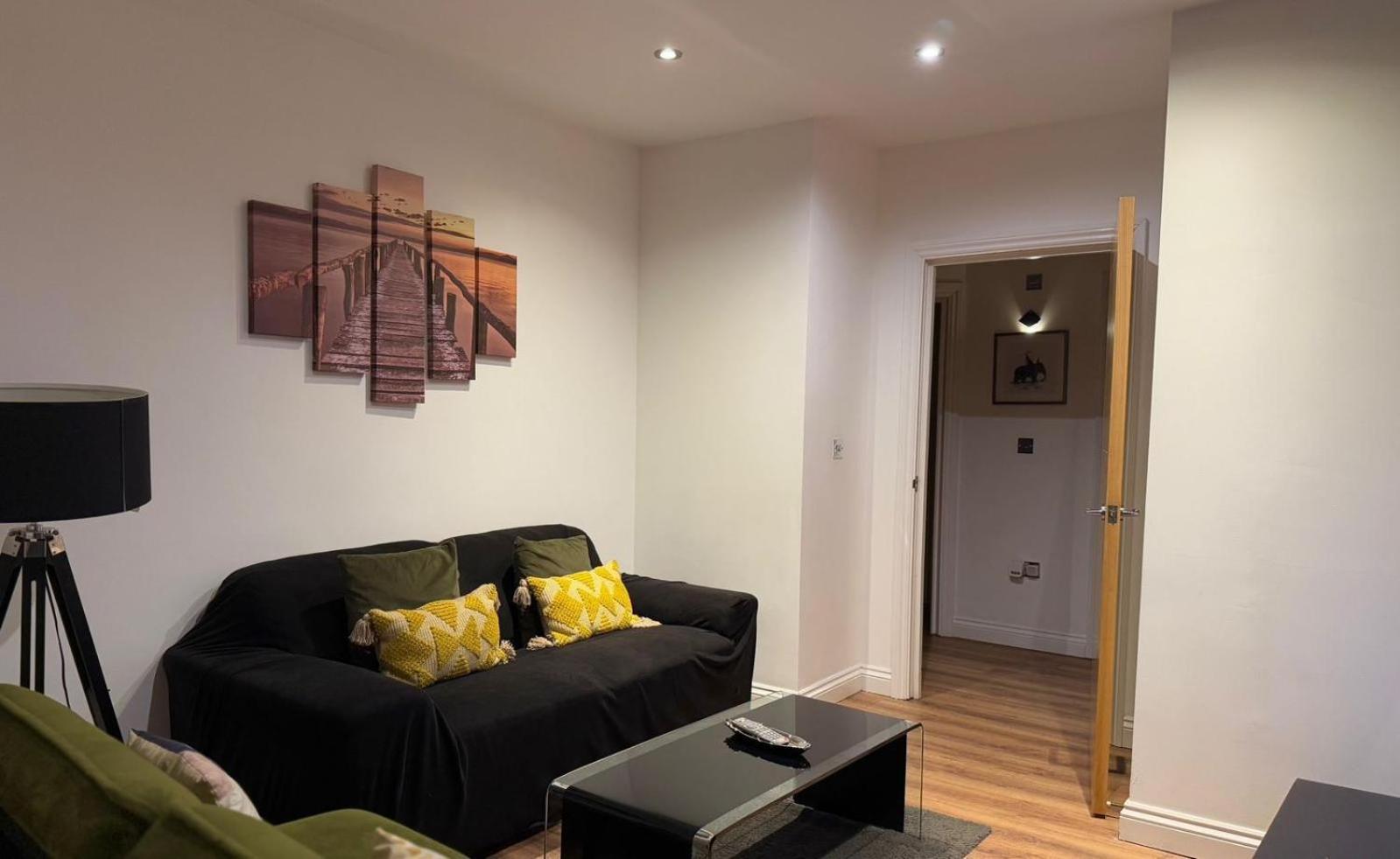 24-7 Secured City Centre Apartments With Free Underground Parking And Wifi Бирмингем Экстерьер фото