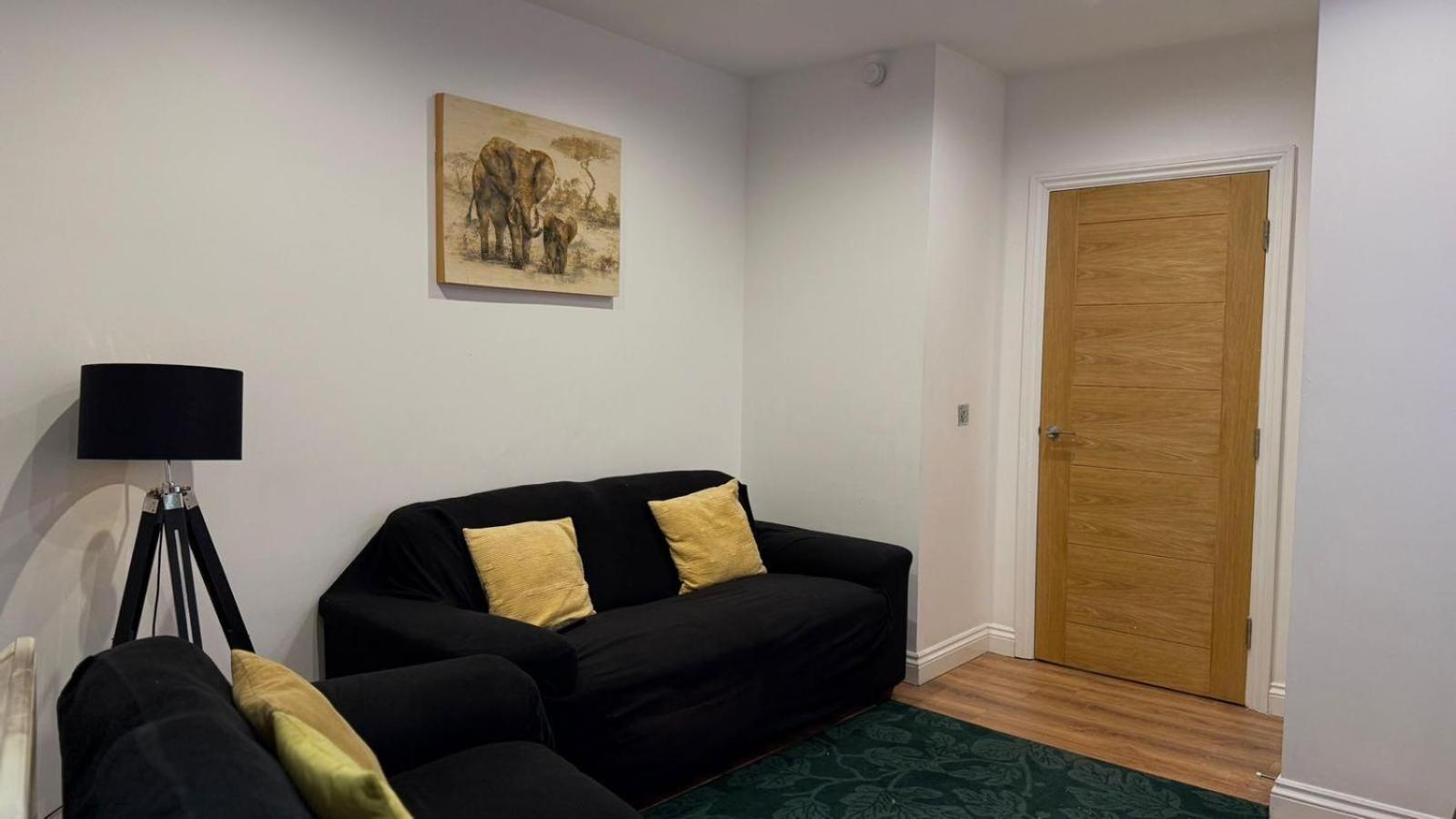 24-7 Secured City Centre Apartments With Free Underground Parking And Wifi Бирмингем Экстерьер фото